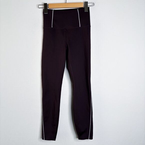 Vuori Evolve Lunar Bra Set Mahogany - Picture 5 of 9